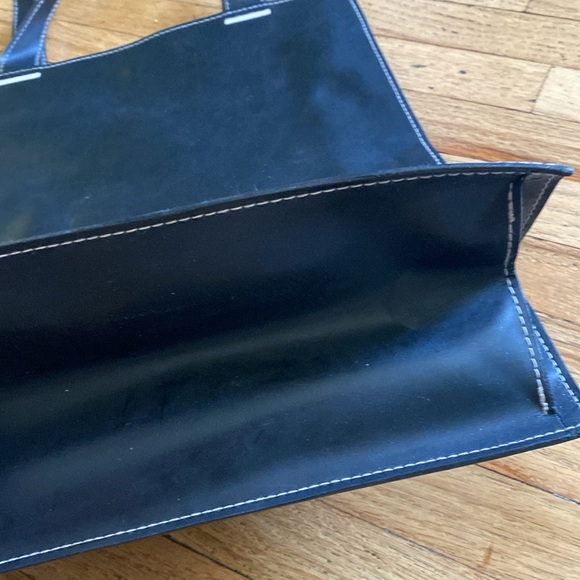 Givenchy Tote - Picture 5 of 5